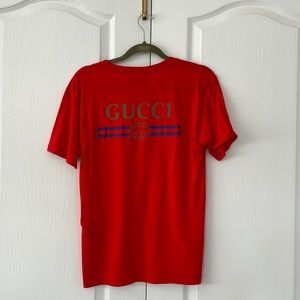 Size Small, red men’s Gucci T-shirt